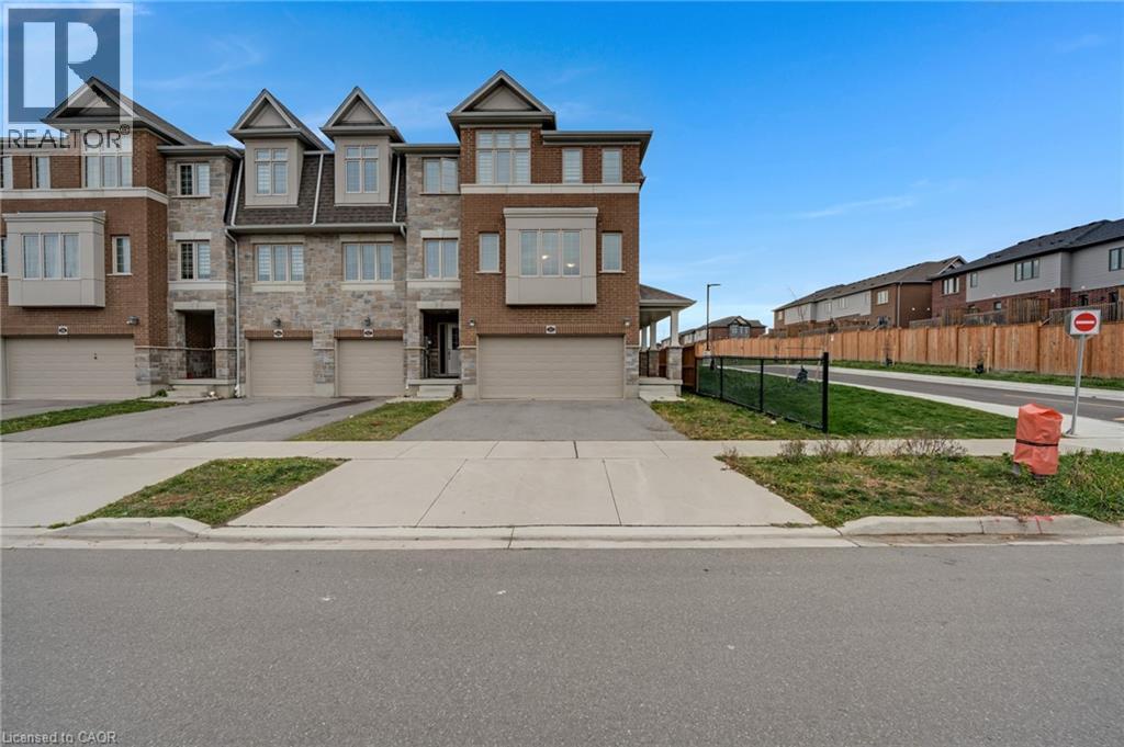 110 Ian Ormston Drive, Kitchener, Ontario N2P 0K3 - Photo 4 - 40789515