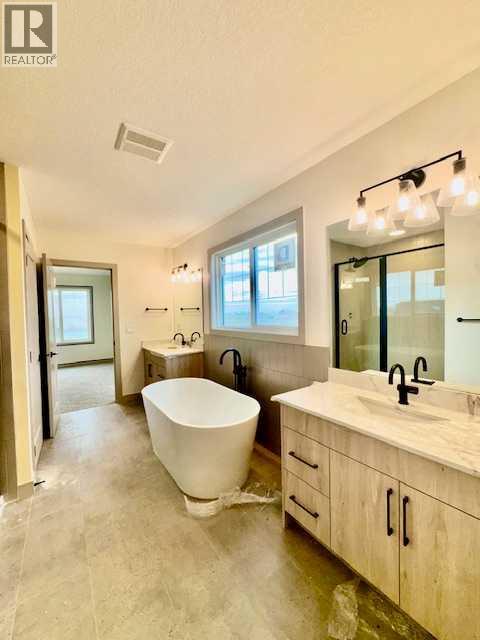 37 North Bridges Landing, Langdon, Alberta  T0J 1X3 - Photo 15 - A2261871