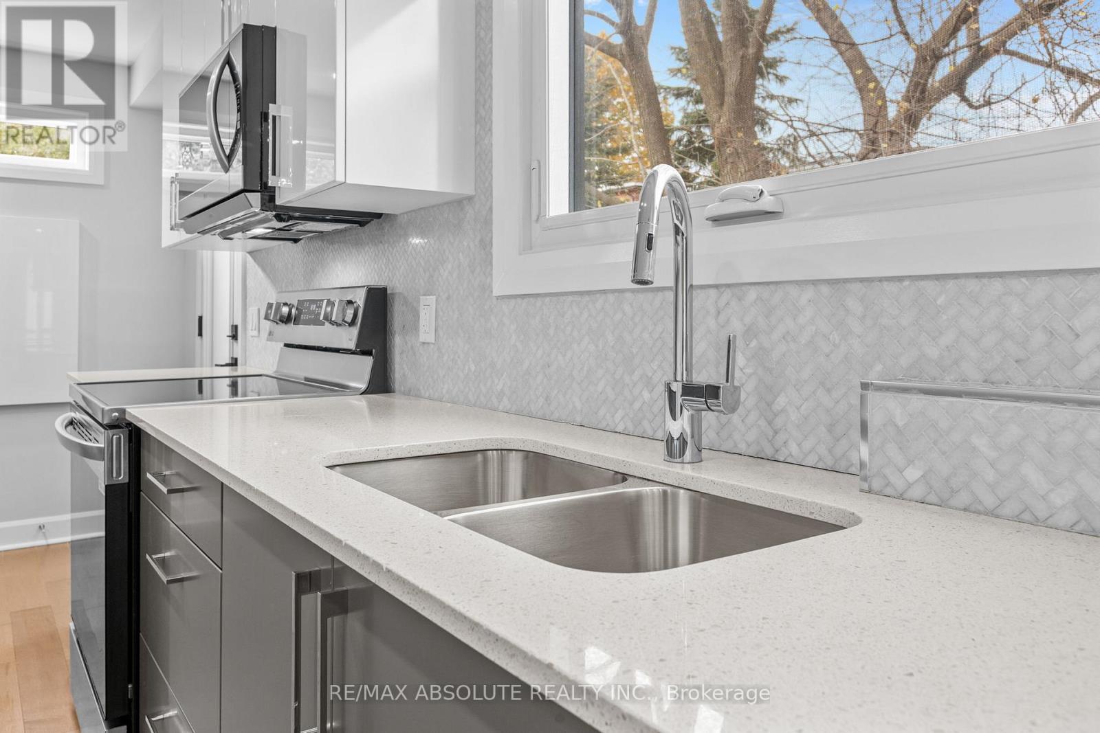 121 Evelyn Avenue, Ottawa, Ontario K1S 5K1 - Photo 13 - X12564898