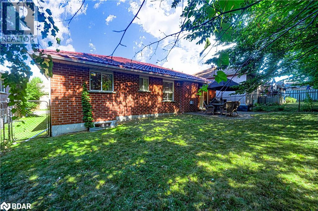 8 Kell Place, Barrie, Ontario  L4N 9K3 - Photo 20 - 40789635