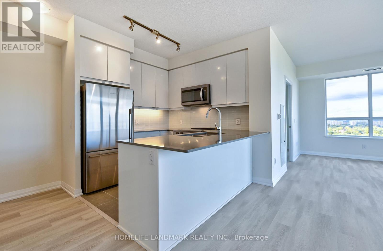 1929 - 3270 Sheppard Avenue E, Toronto, Ontario  M1T 3K3 - Photo 5 - E12564900