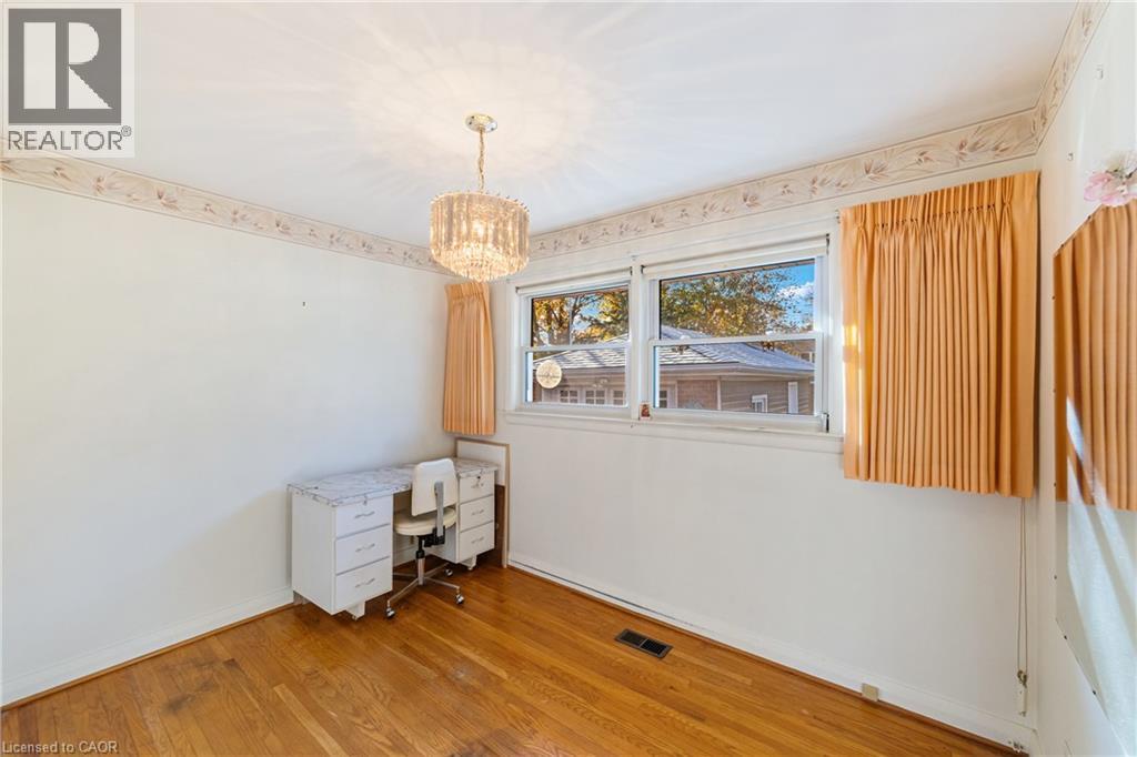 20 Burwell Avenue, Stoney Creek, Ontario  L8G 3L7 - Photo 19 - 40789090