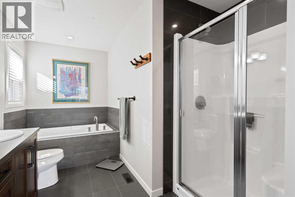 219 River Heights Green, Cochrane, Alberta  T4C 0S3 - Photo 19 - A2265442