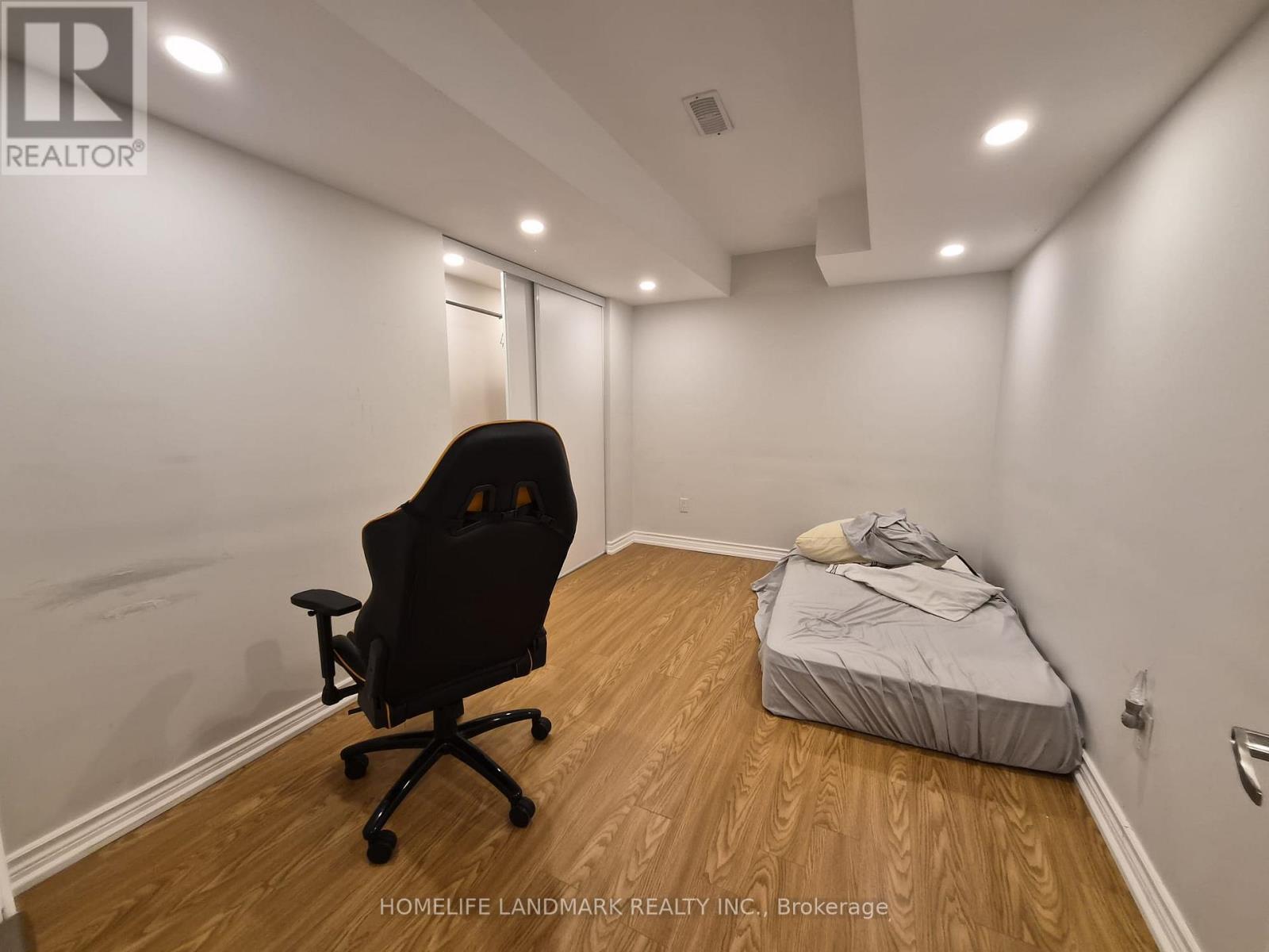 26 Catamaran Drive, Wasaga Beach, Ontario  L9Z 0J2 - Photo 5 - S12564894