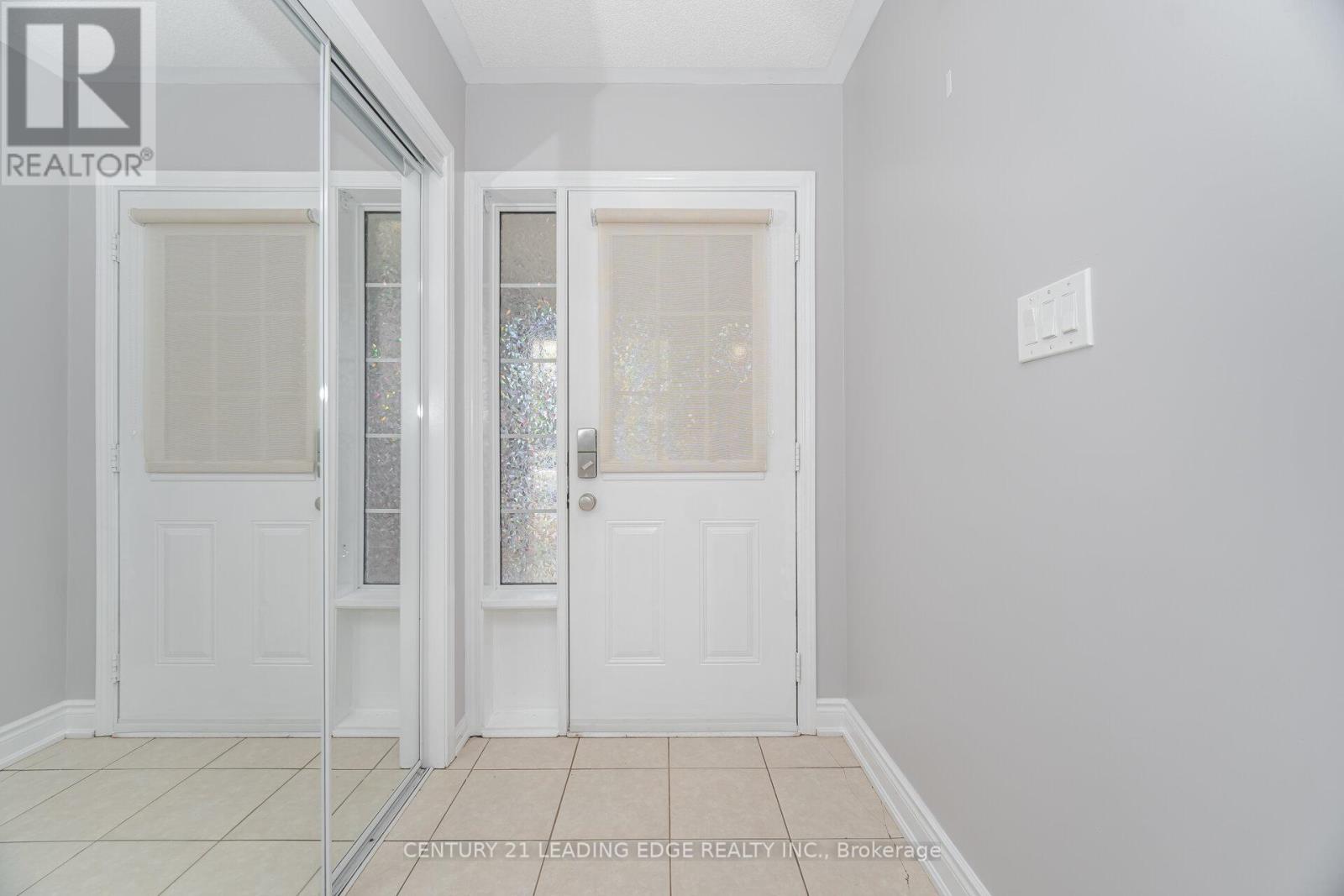 42 Memory Lane, Brampton, Ontario  L7A 0V9 - Photo 6 - W12564902