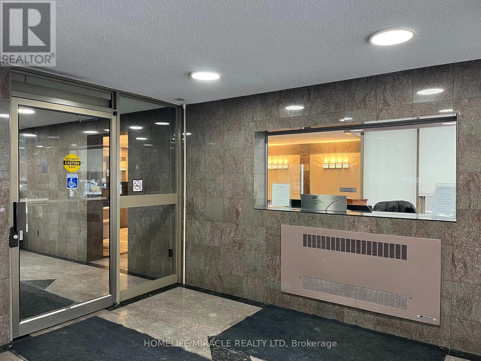 1809 - 30 Malta Avenue, Brampton, Ontario  L6Y 4S5 - Photo 3 - W12564916