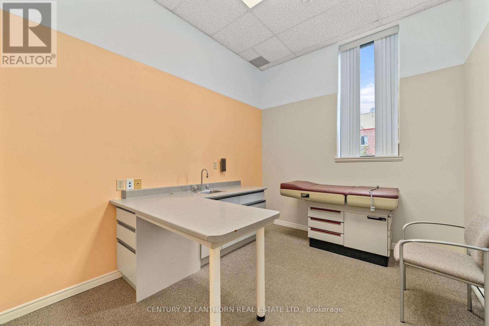 9 - Unit 9 - 389 Picton Main Street, Prince Edward County, Ontario  K0K 2T0 - Photo 12 - X12564960