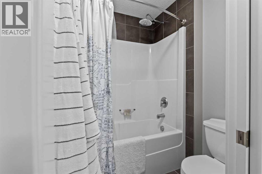 89 Heritage Hill, Cochrane, Alberta  T4C 0L3 - Photo 32 - A2266562