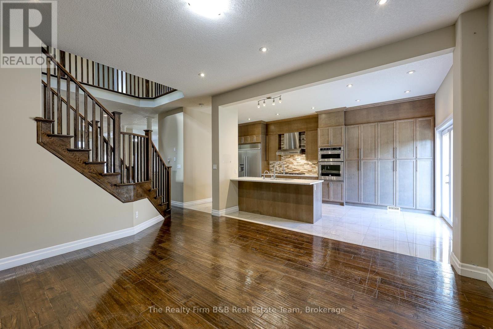 804 Normandy Drive, Woodstock, Ontario N4T 0E6 - Photo 14 - X12560716