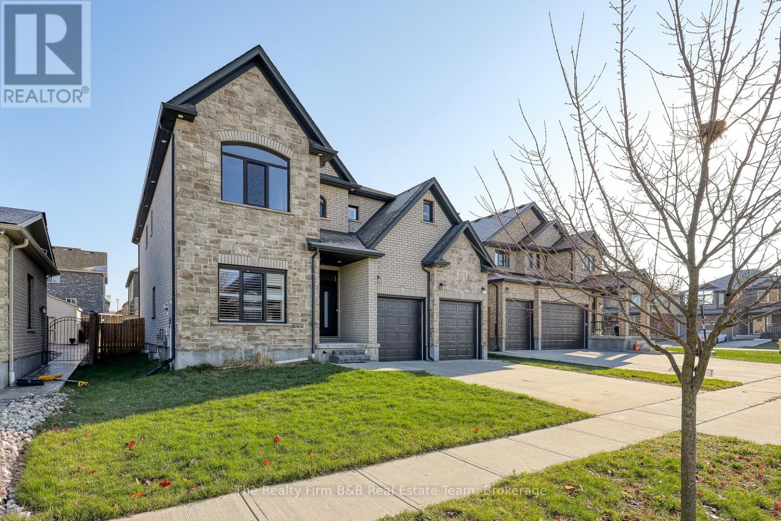 804 Normandy Drive, Woodstock, Ontario N4T 0E6 - Photo 4 - X12560716