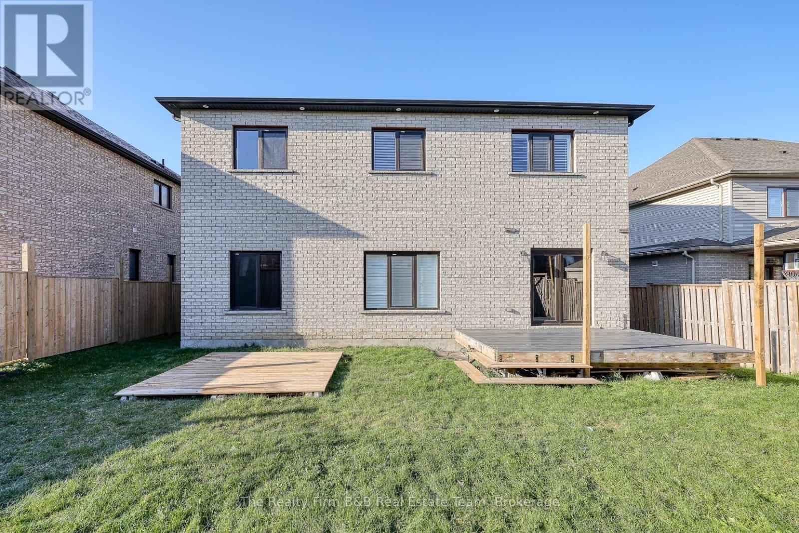 804 Normandy Drive, Woodstock, Ontario N4T 0E6 - Photo 48 - X12560716