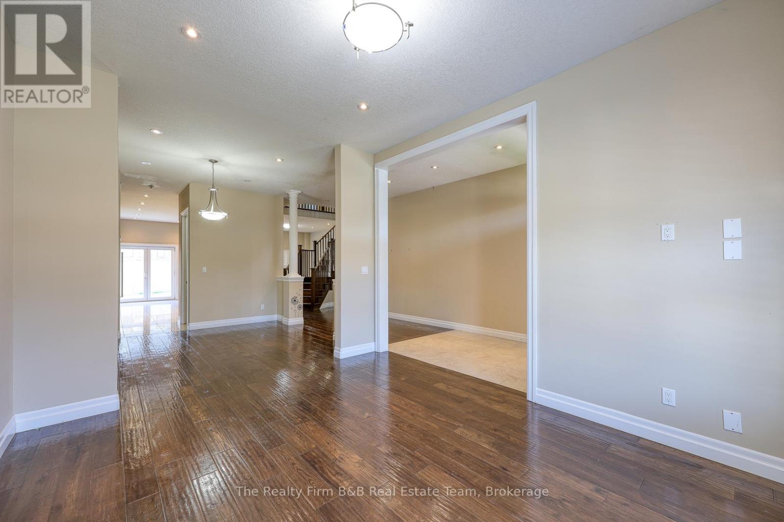 804 Normandy Drive, Woodstock, Ontario N4T 0E6 - Photo 7 - X12560716