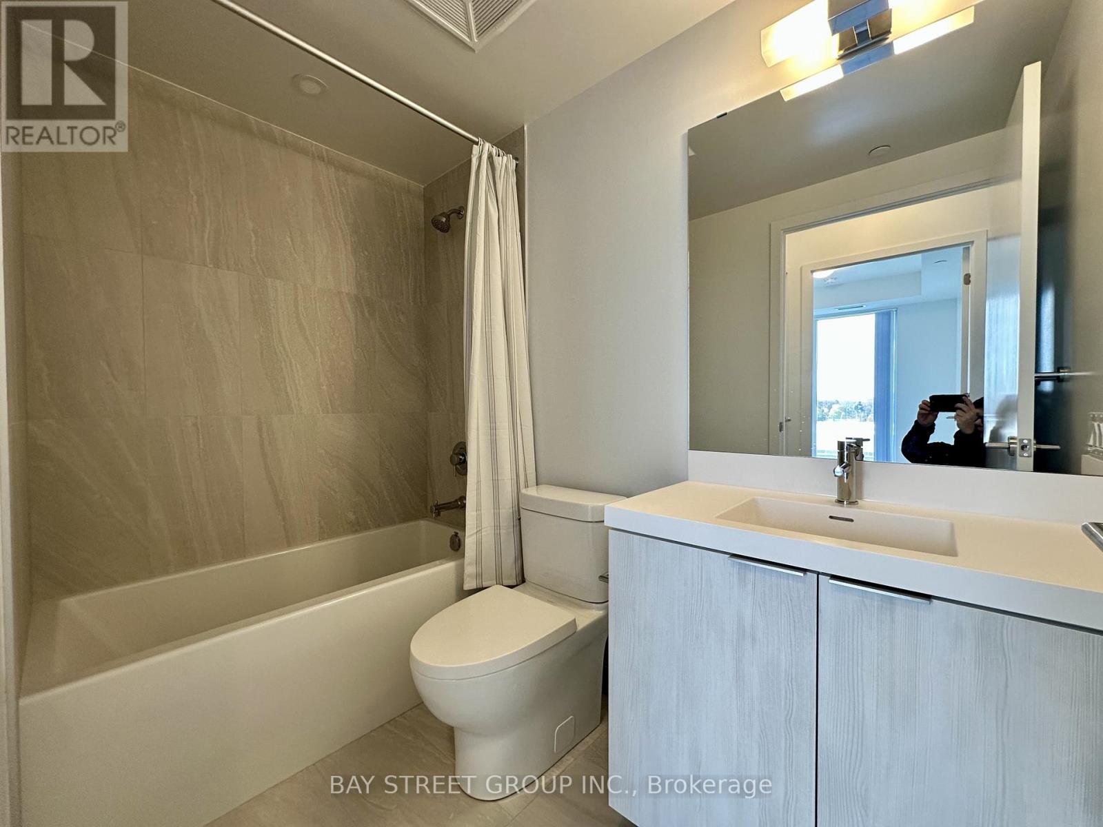 308 - 5858 Yonge Street, Toronto, Ontario  M2M 3T3 - Photo 9 - C12564950