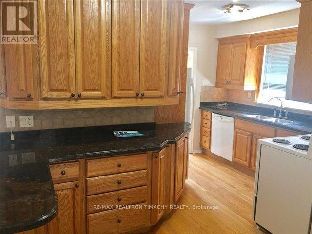 87 Wedgewood Drive, Toronto, Ontario  M2M 2H6 - Photo 3 - C12564964