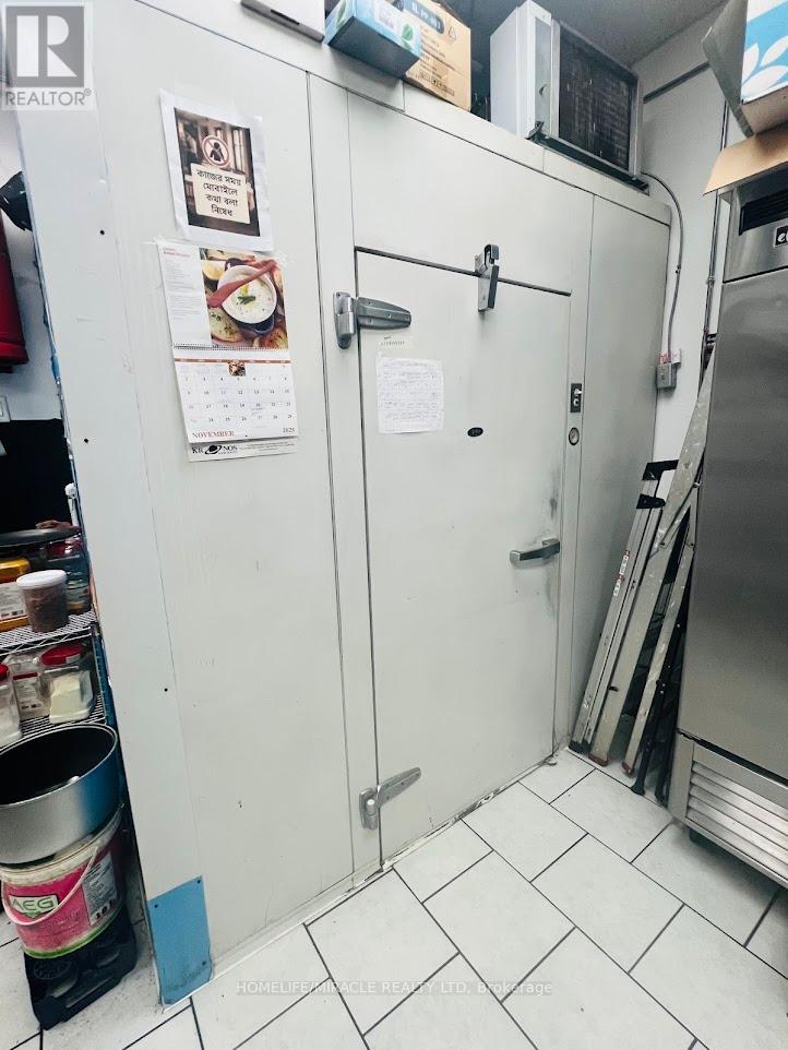 22 & 23 - 3003 Danforth Avenue, Toronto, Ontario  M4C 1M9 - Photo 25 - E12564944