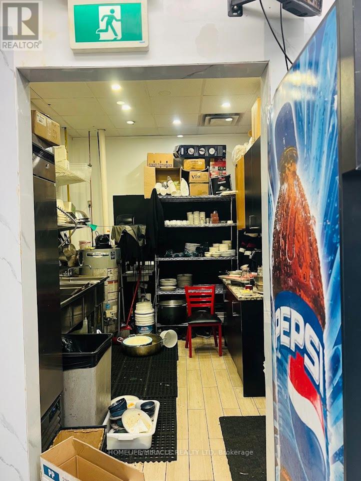 22 & 23 - 3003 Danforth Avenue, Toronto, Ontario  M4C 1M9 - Photo 27 - E12564944