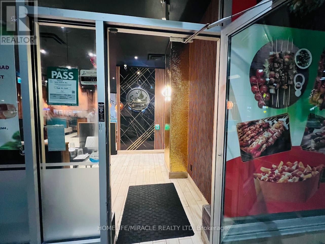 22 & 23 - 3003 Danforth Avenue, Toronto, Ontario  M4C 1M9 - Photo 4 - E12564944