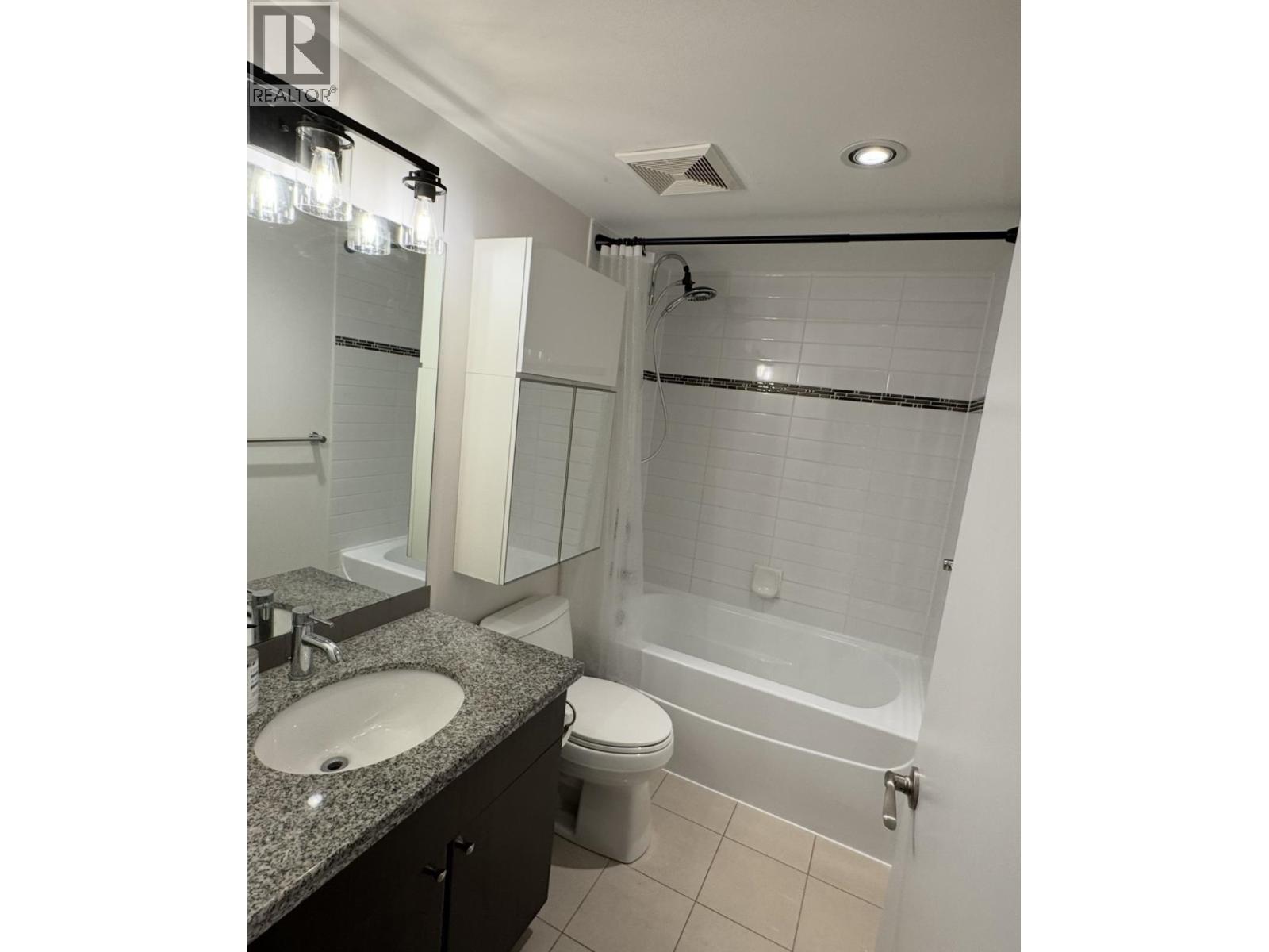 907 14 Begbie Street, New Westminster, British Columbia  V3M 0C4 - Photo 4 - R3060814