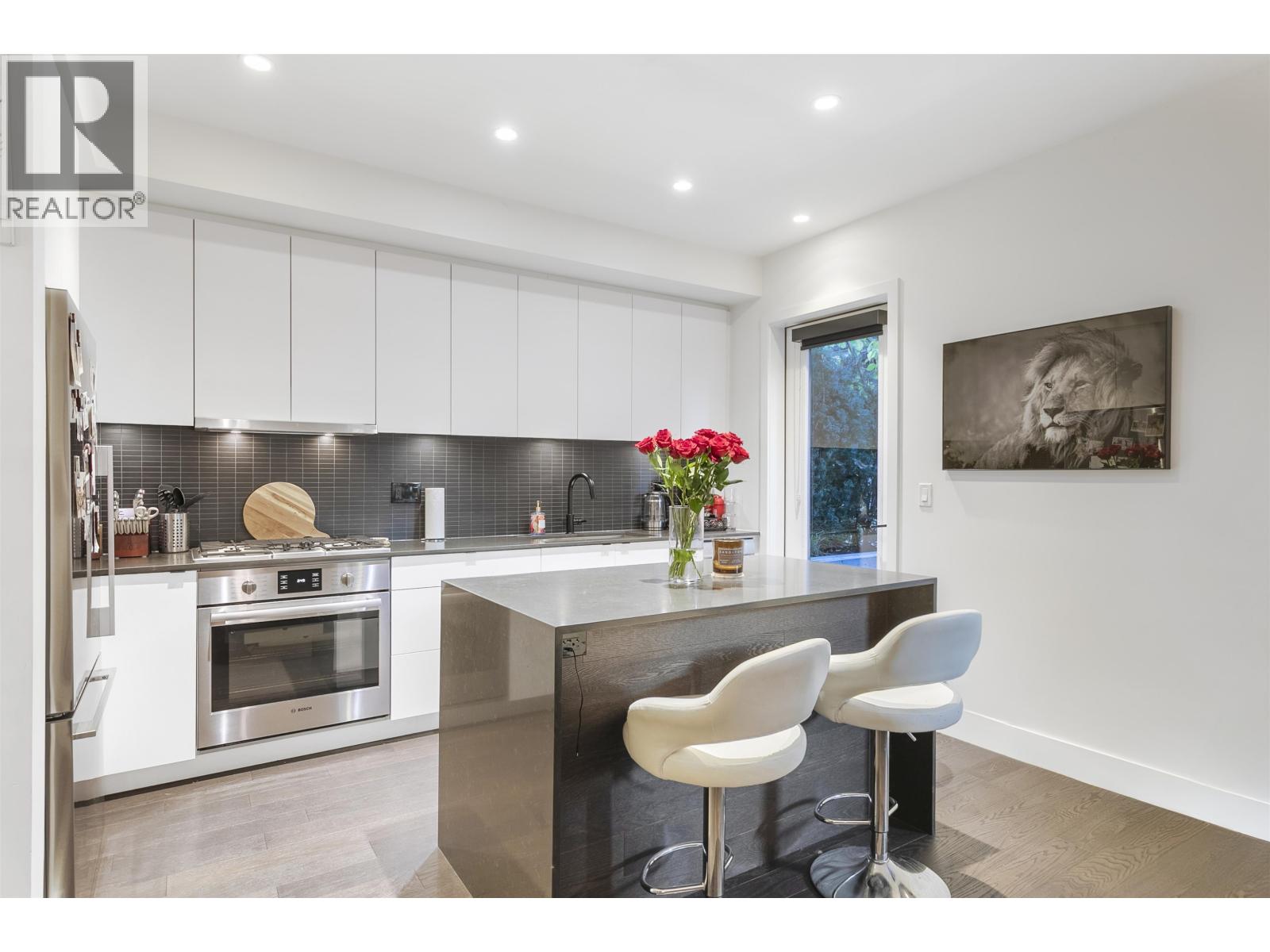 216 83 Moody Street, Port Moody, British Columbia  V3H 0K7 - Photo 4 - R3069166