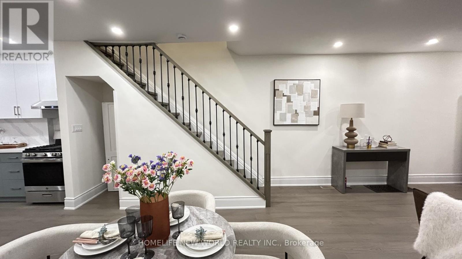 509 Dupont Street, Toronto, Ontario  M6G 1Y6 - Photo 4 - C12564380