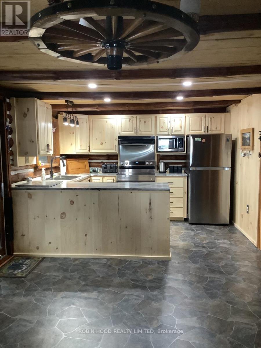 421 Peggs Mountain Road, Ryerson, Ontario  P0A 1C0 - Photo 6 - X12563896