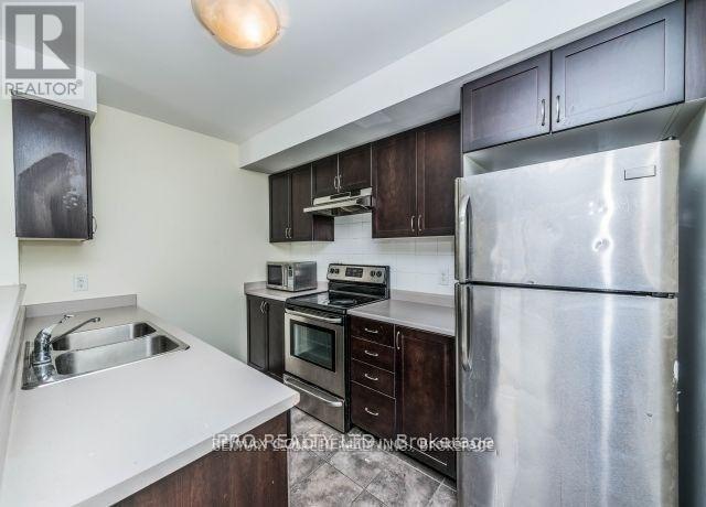 63 - 2891 Rio Court, Mississauga, Ontario  L5M 0S4 - Photo 3 - W12564946