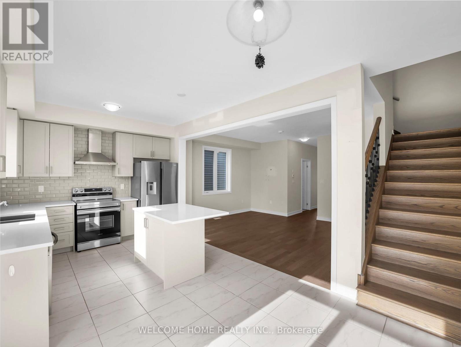 6 Sun Haven Lane, Thorold, Ontario  L2V 0K6 - Photo 3 - X12564934