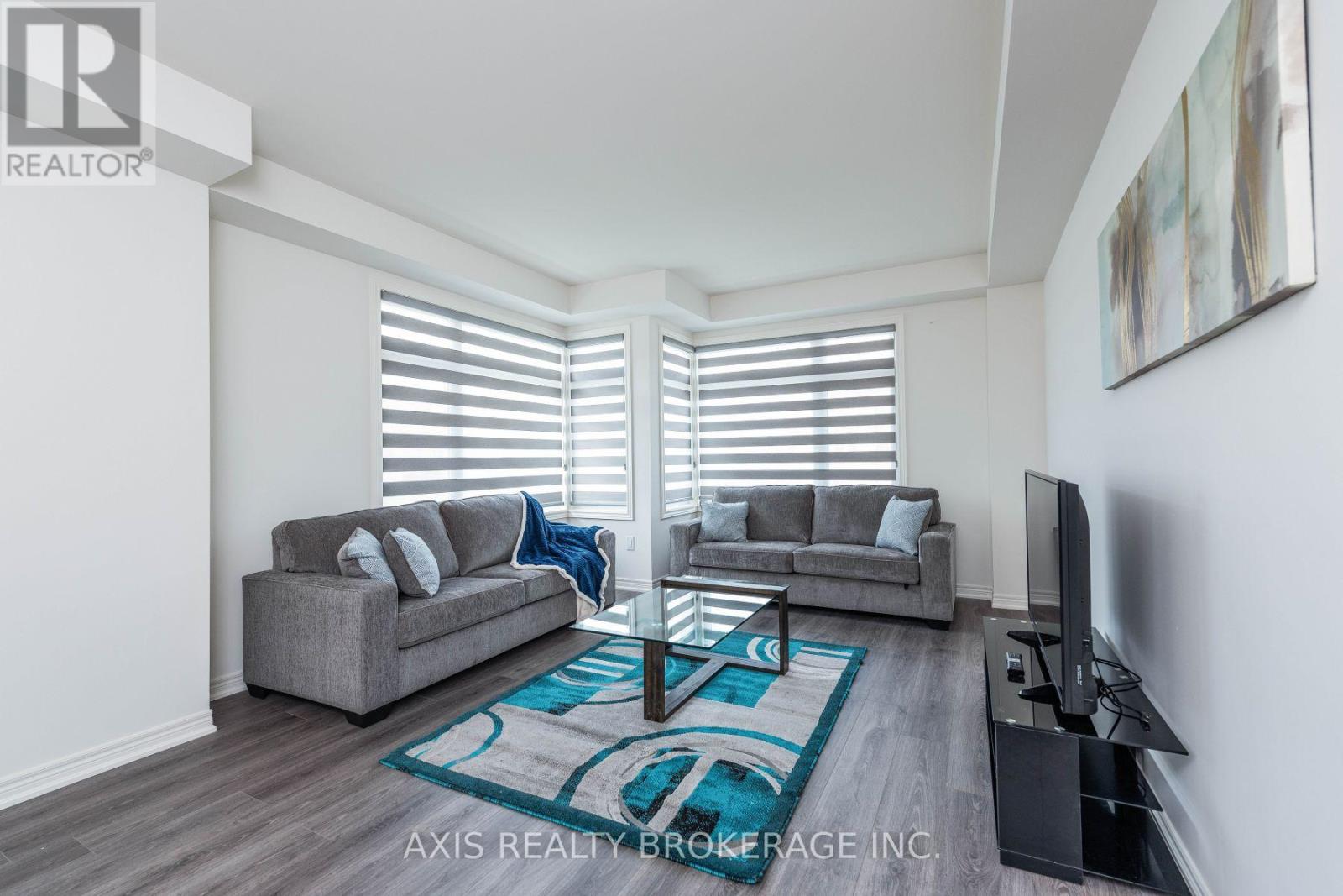 43 Silver Meadow Gardens, Hamilton, Ontario  L8B 1Z4 - Photo 17 - X12564968