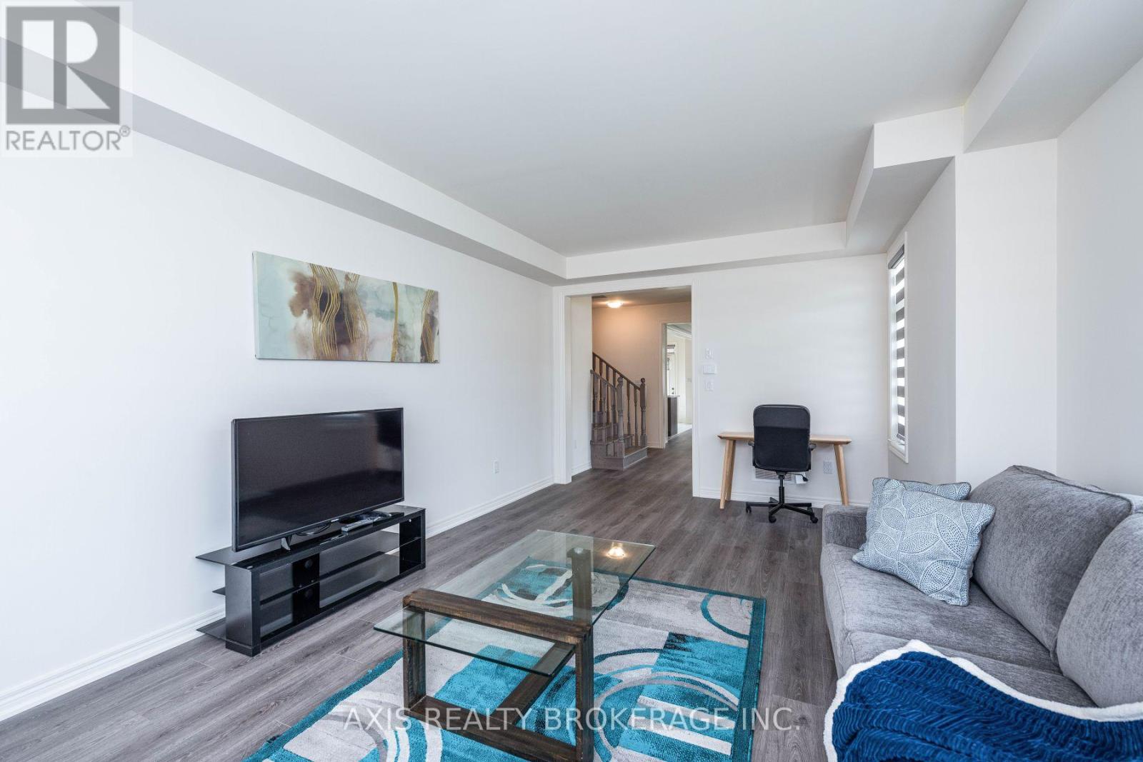 43 Silver Meadow Gardens, Hamilton, Ontario  L8B 1Z4 - Photo 19 - X12564968