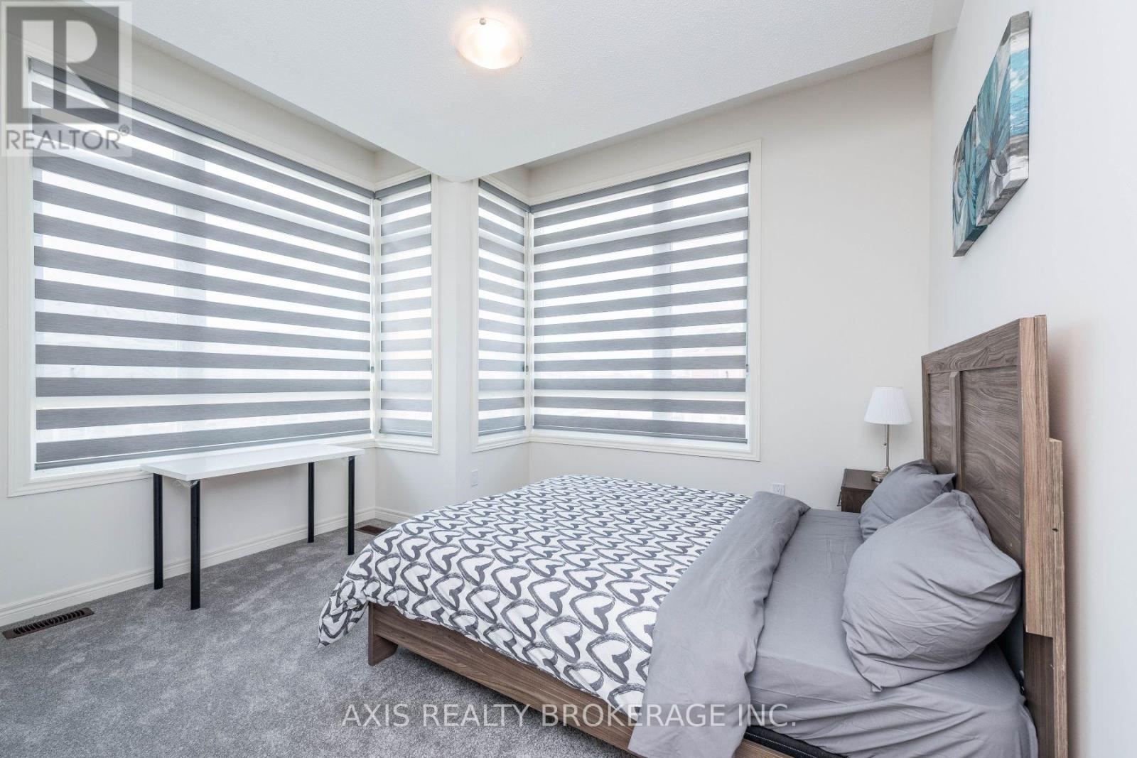 43 Silver Meadow Gardens, Hamilton, Ontario  L8B 1Z4 - Photo 33 - X12564968