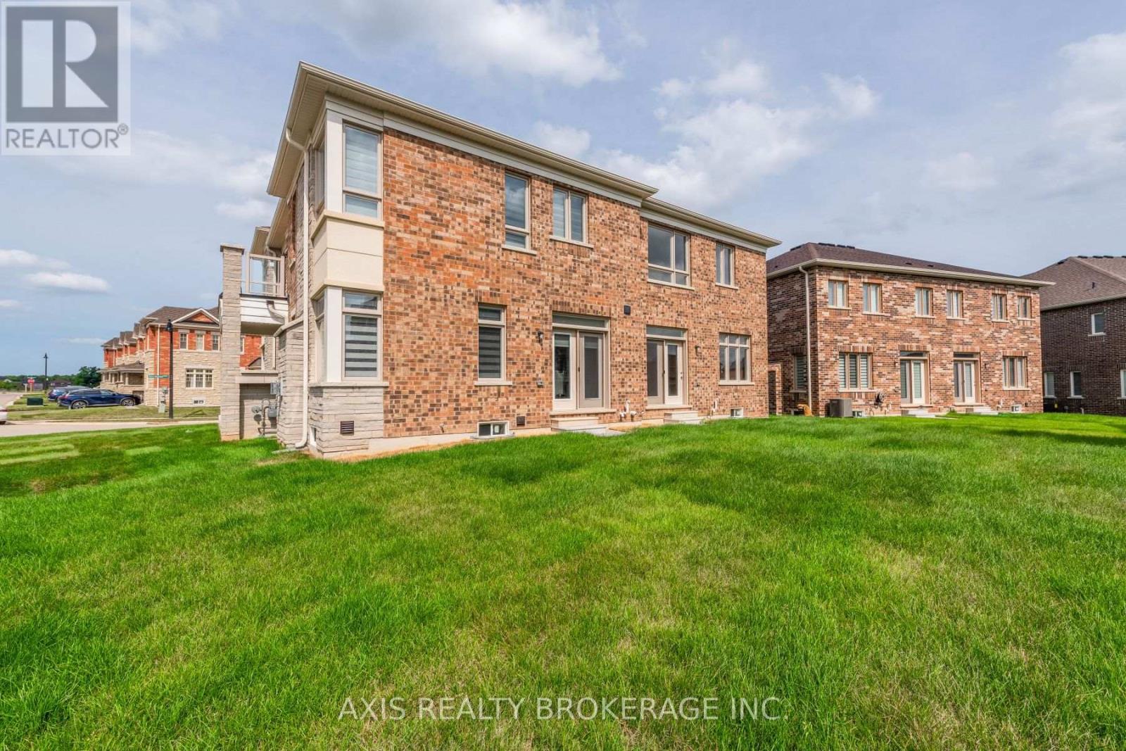 43 Silver Meadow Gardens, Hamilton, Ontario  L8B 1Z4 - Photo 39 - X12564968