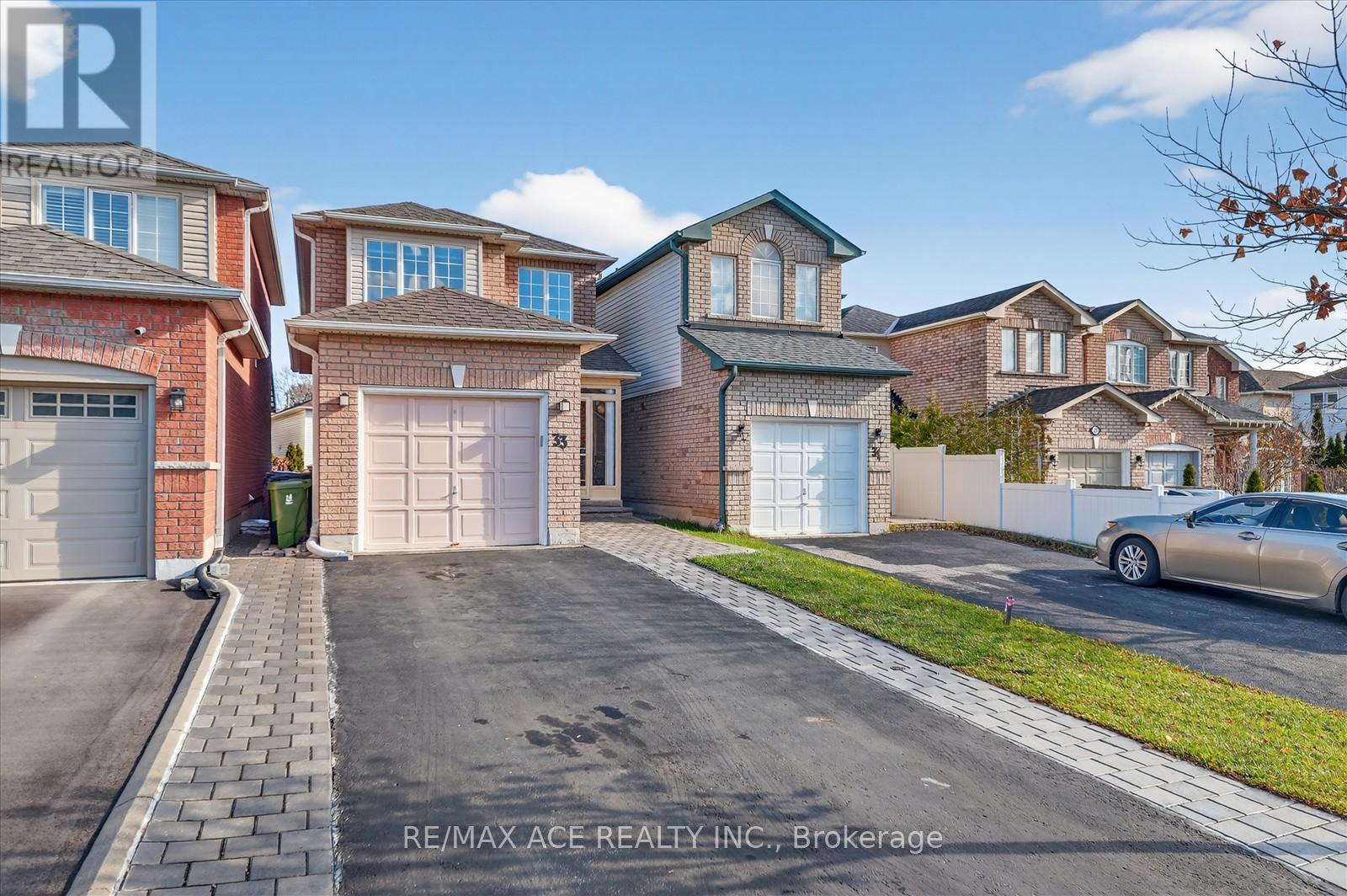 33 Andona Crescent, Toronto, Ontario  M1C 5J6 - Photo 2 - E12564980