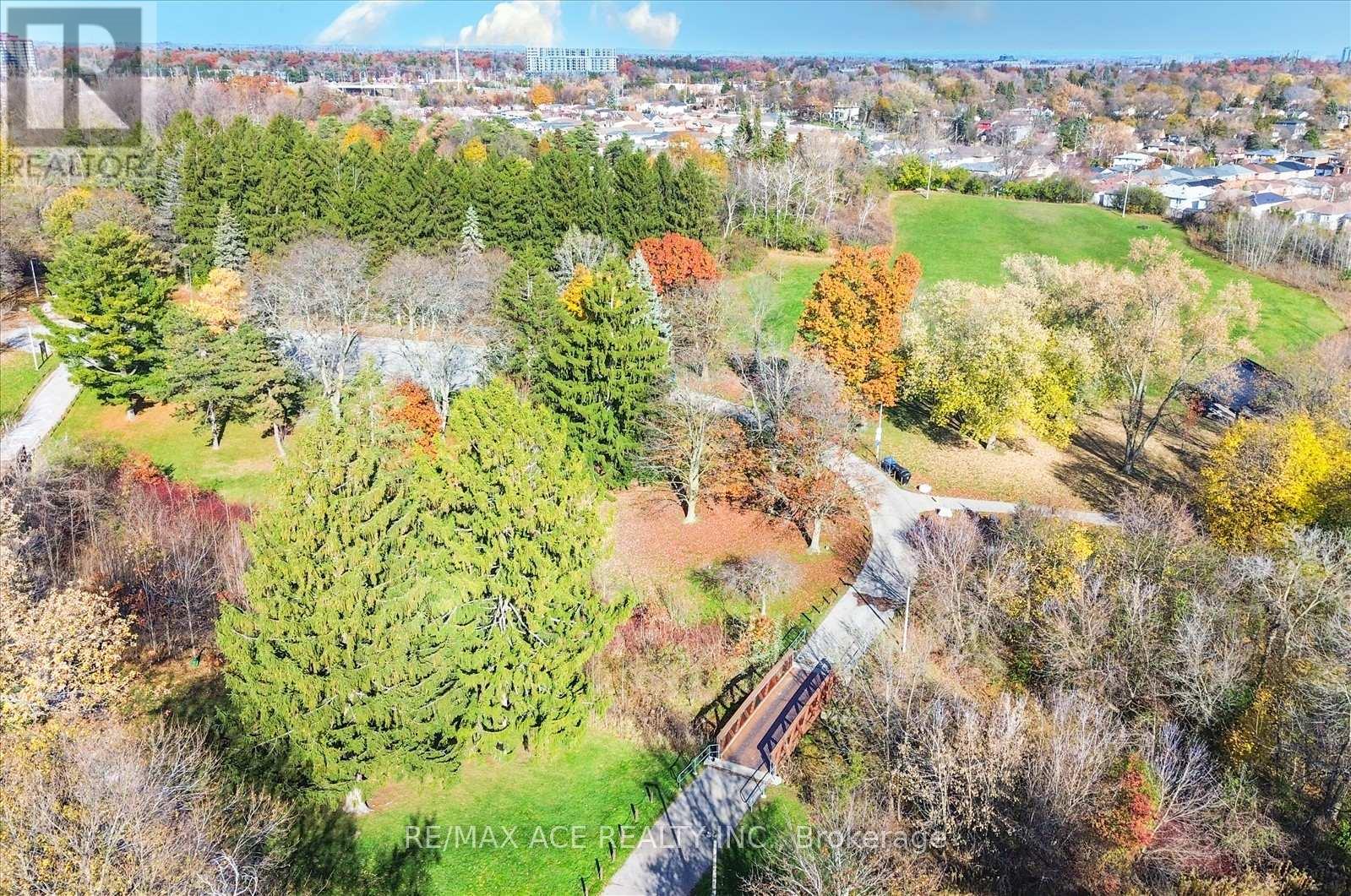 33 Andona Crescent, Toronto, Ontario  M1C 5J6 - Photo 38 - E12564980