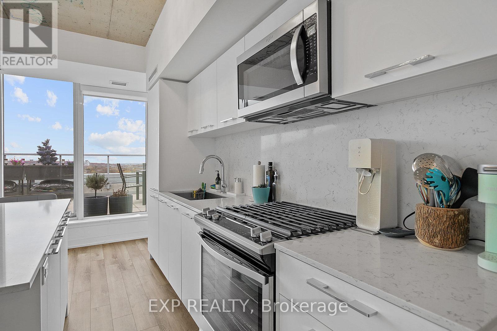 1301 - 25 Baseball Place, Toronto, Ontario  M4M 2A5 - Photo 11 - E12564996