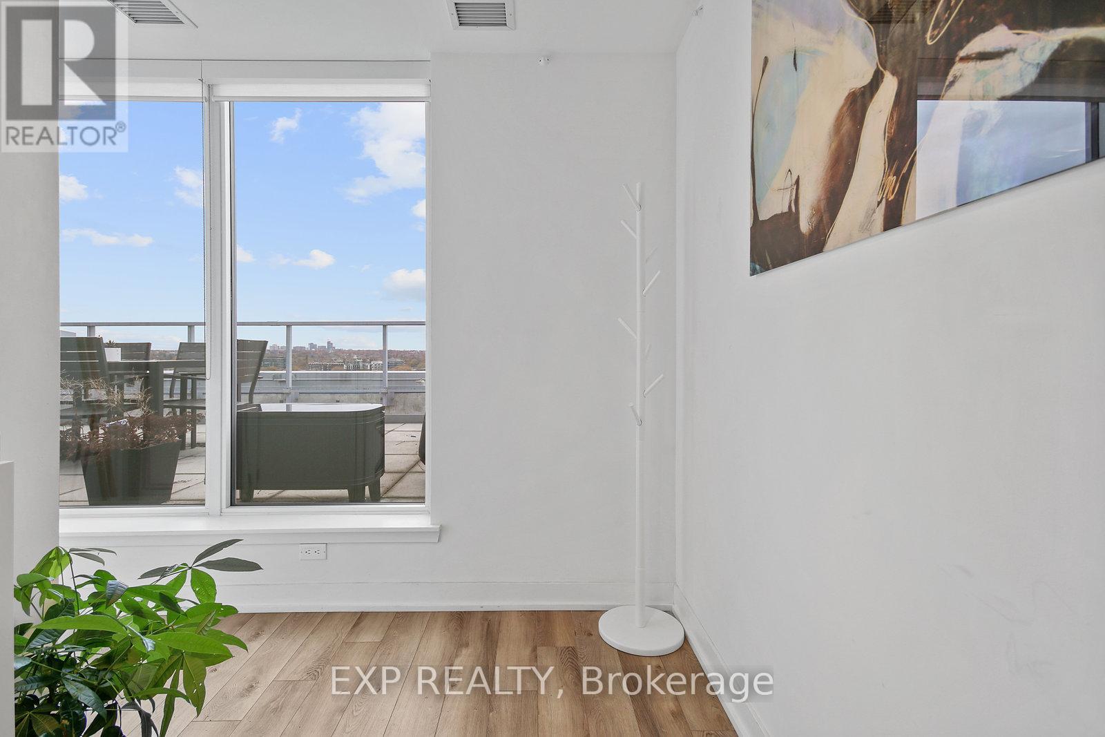 1301 - 25 Baseball Place, Toronto, Ontario  M4M 2A5 - Photo 3 - E12564996