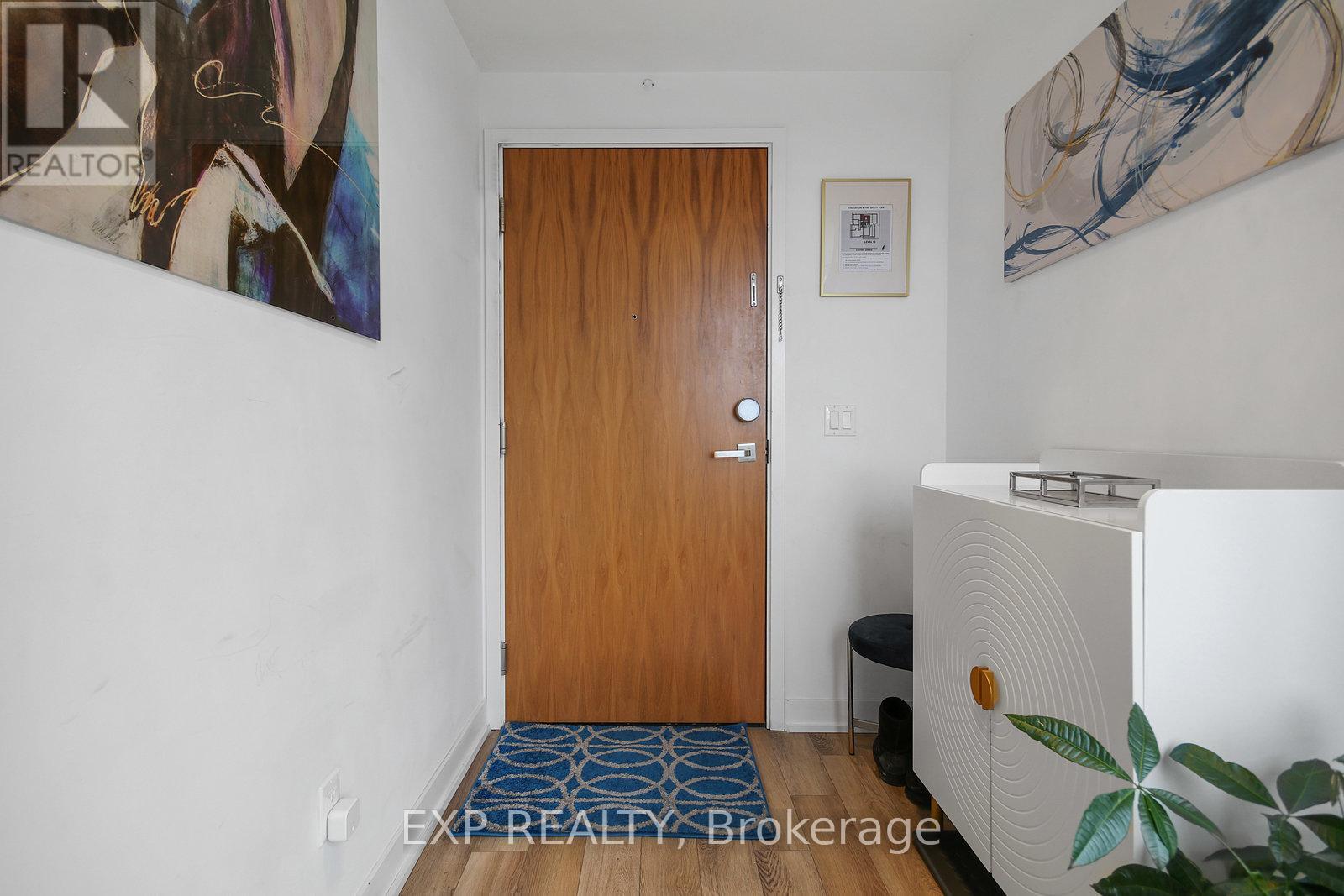 1301 - 25 Baseball Place, Toronto, Ontario  M4M 2A5 - Photo 4 - E12564996