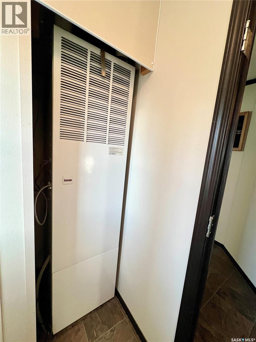 42 2nd Street, Tompkins, Saskatchewan  S0N 2S0 - Photo 20 - SK024470