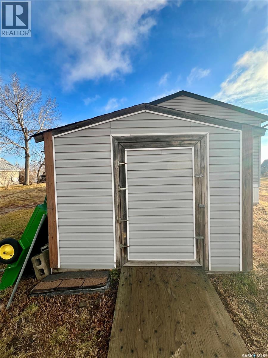 42 2nd Street, Tompkins, Saskatchewan  S0N 2S0 - Photo 21 - SK024470