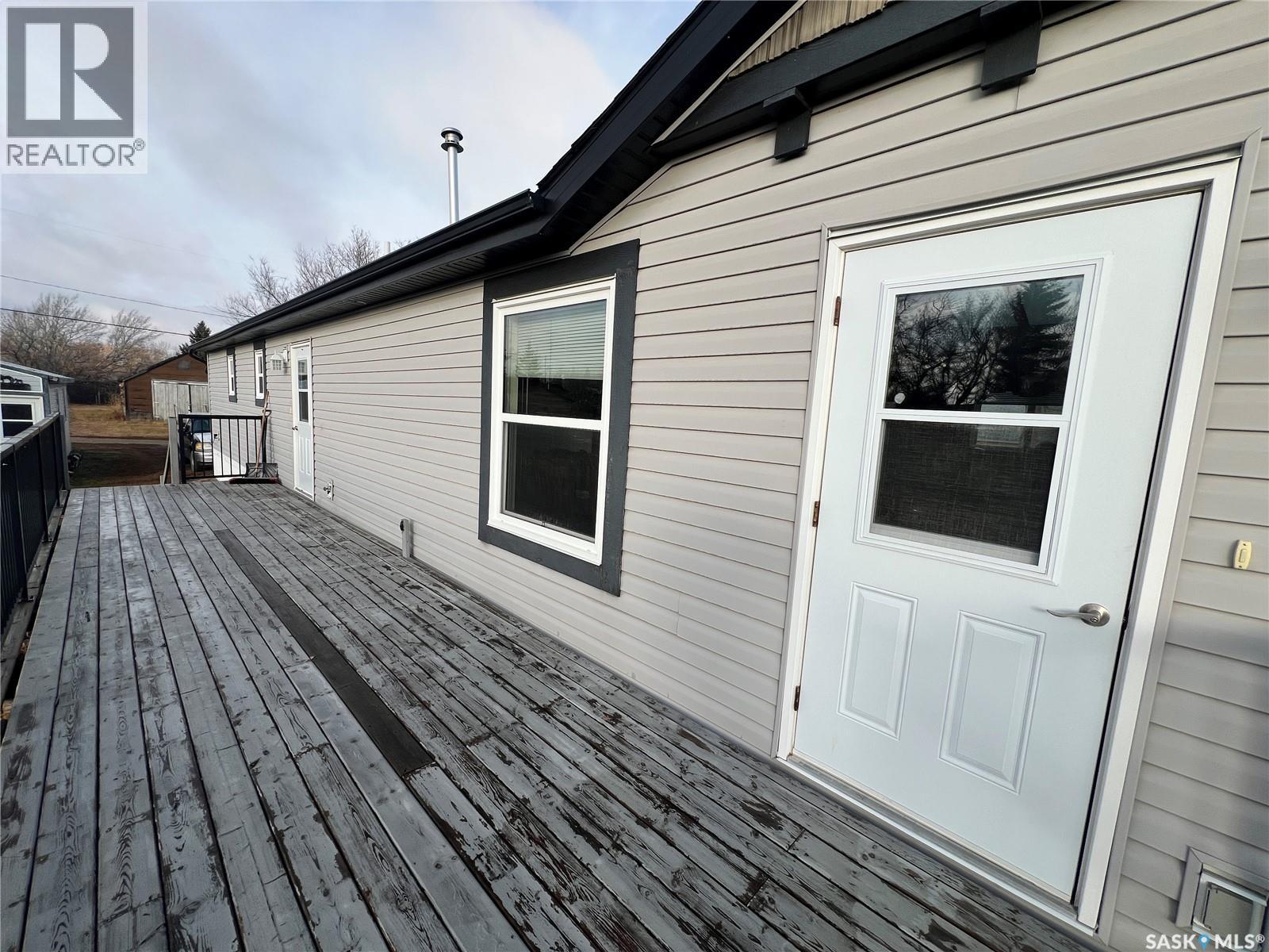 42 2nd Street, Tompkins, Saskatchewan  S0N 2S0 - Photo 3 - SK024470