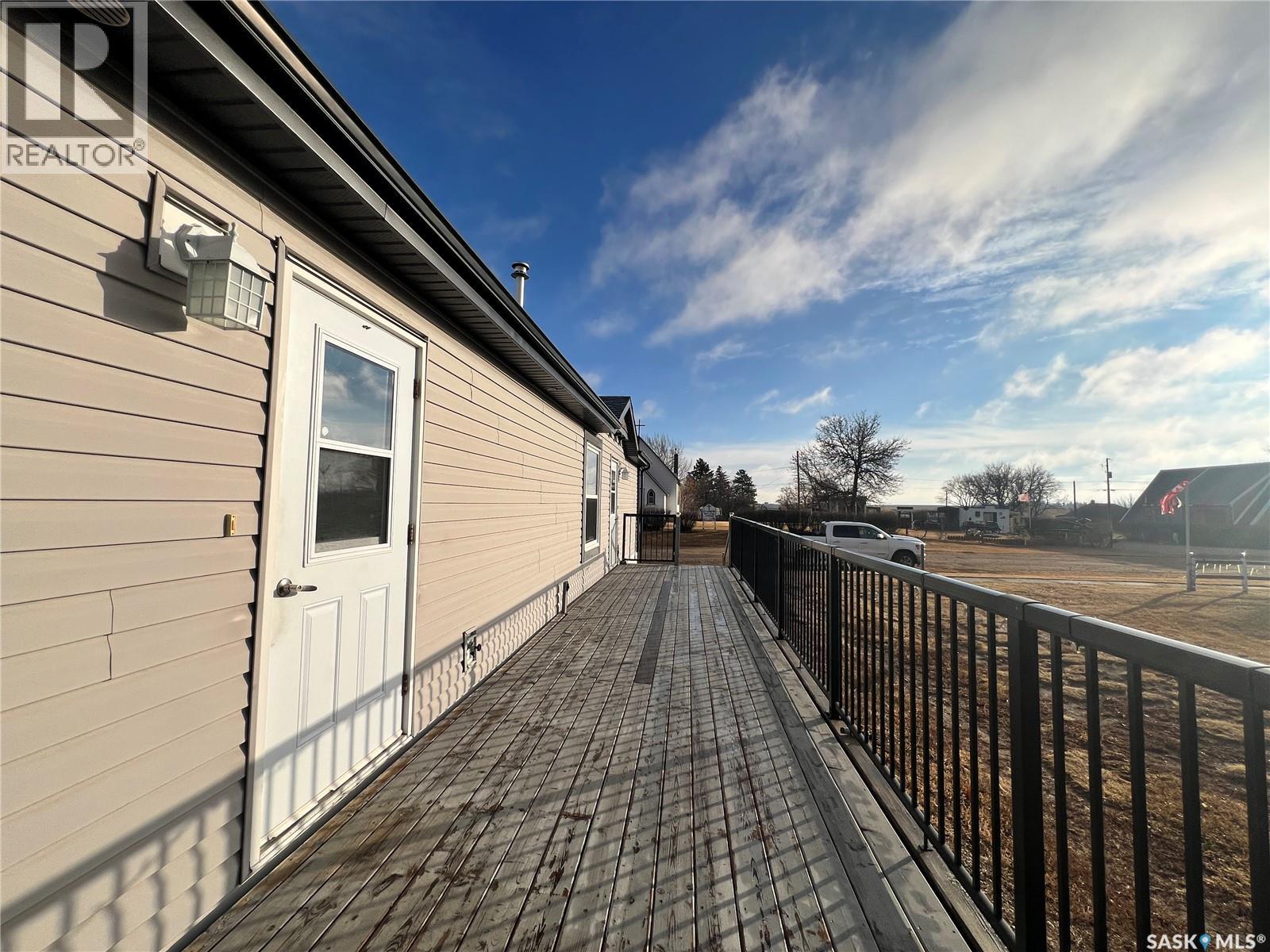 42 2nd Street, Tompkins, Saskatchewan  S0N 2S0 - Photo 4 - SK024470