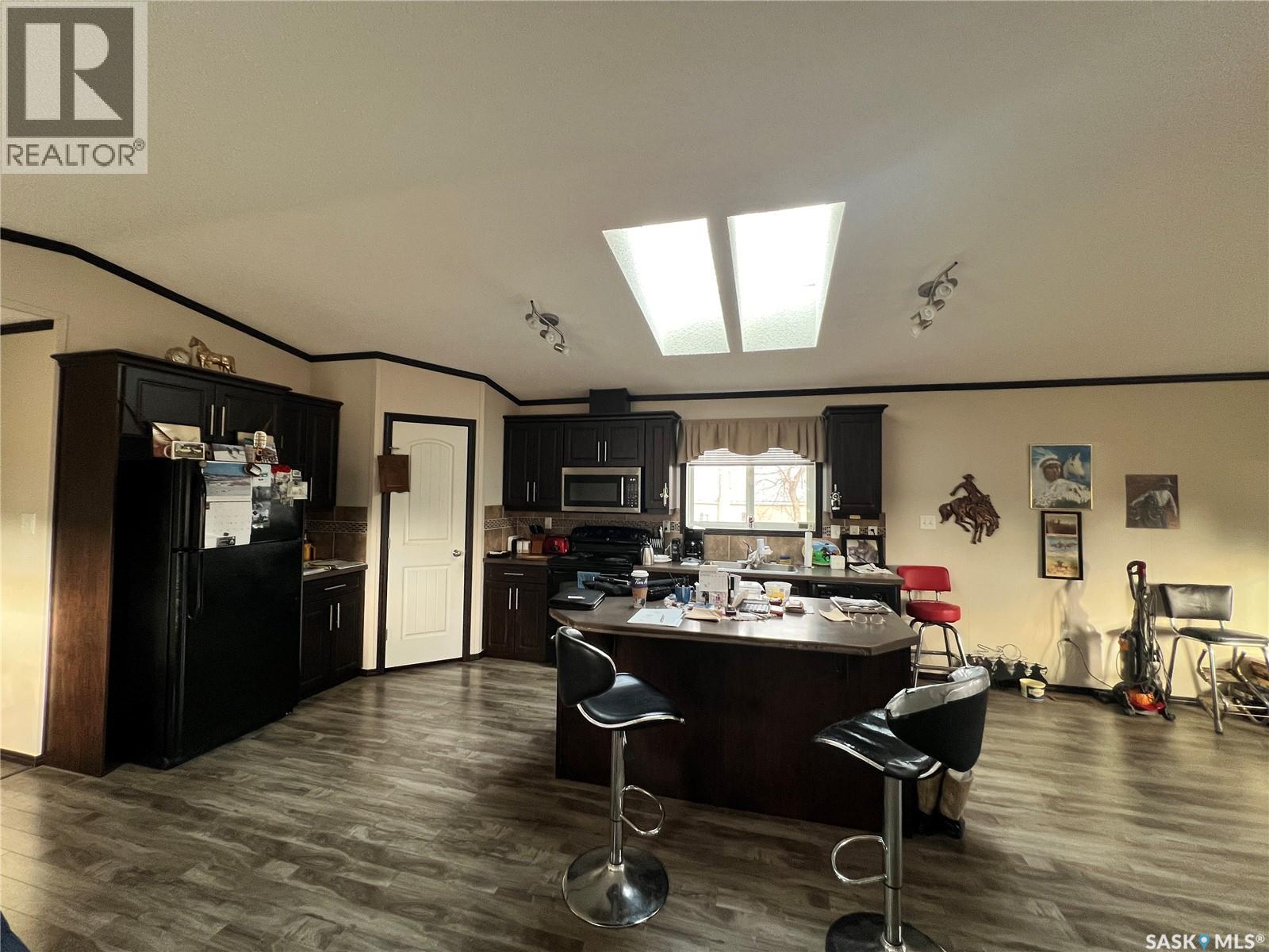 42 2nd Street, Tompkins, Saskatchewan  S0N 2S0 - Photo 6 - SK024470