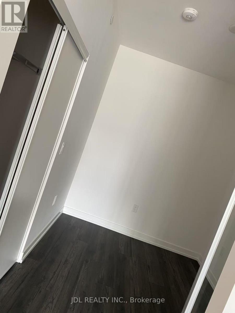 508 - 10 De Boers Drive, Toronto, Ontario  M3J 0L6 - Photo 9 - W12564992