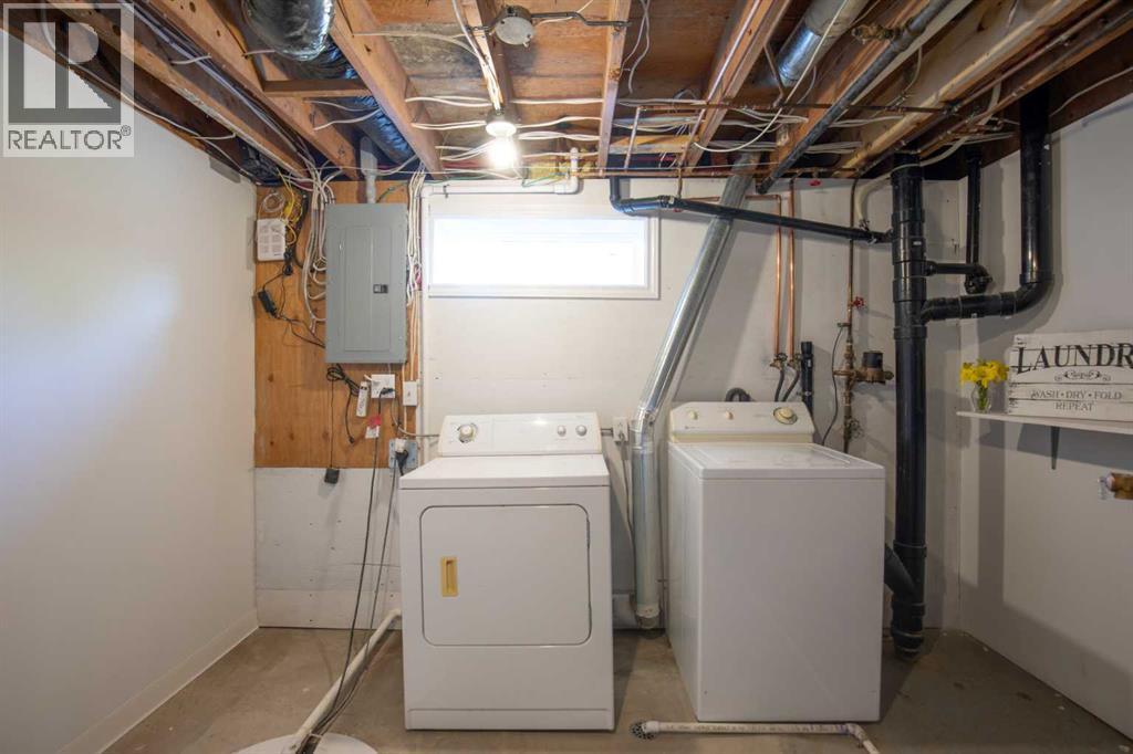 4912 43 Street, Innisfail, Alberta  T4G 1M6 - Photo 24 - A2246637