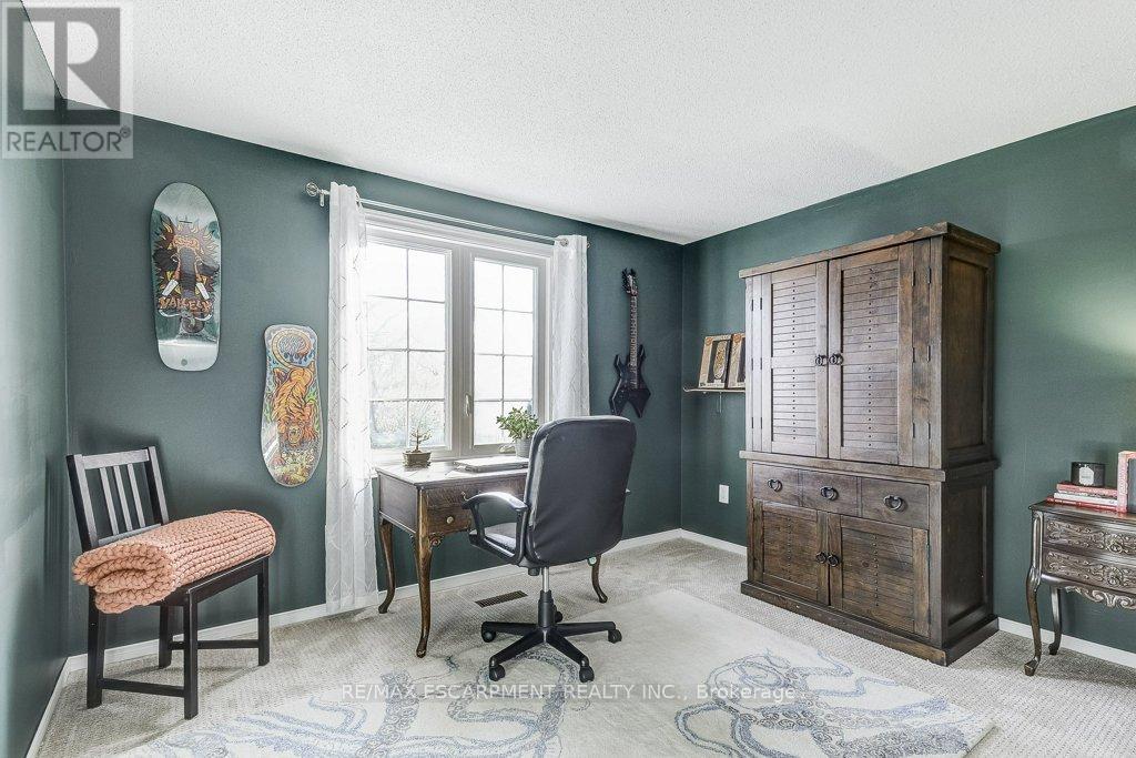 149 Charterhouse Crescent, Hamilton, Ontario  L9G 4M6 - Photo 23 - X12564976