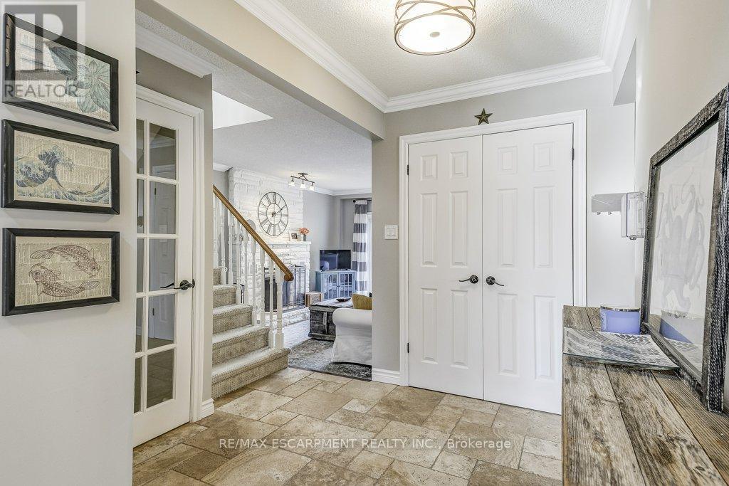 149 Charterhouse Crescent, Hamilton, Ontario  L9G 4M6 - Photo 9 - X12564976