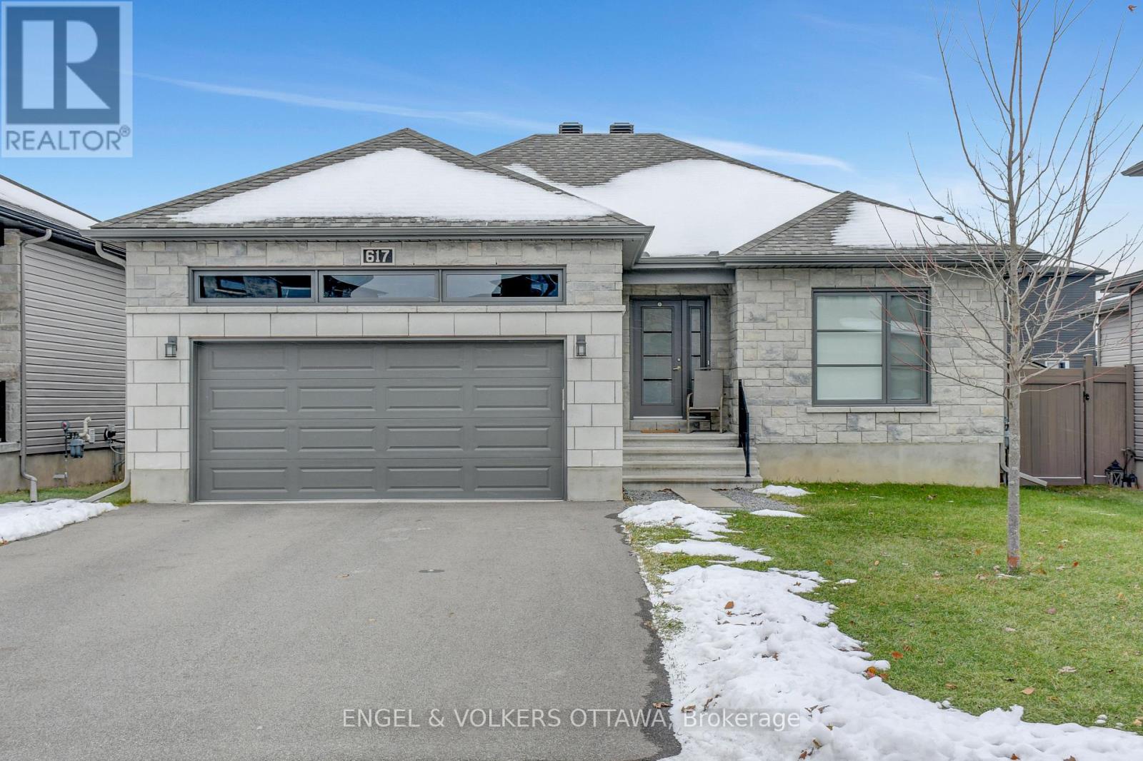 617 MISTY STREET, Russell, Ontario