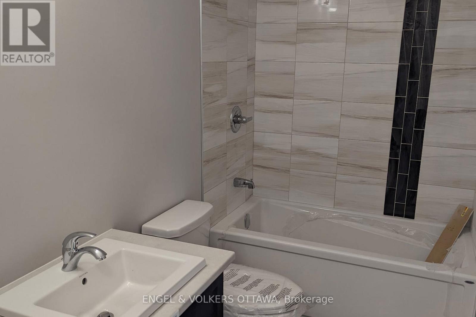 617 Misty Street, Russell, Ontario  K4R 0G3 - Photo 5 - X12565010