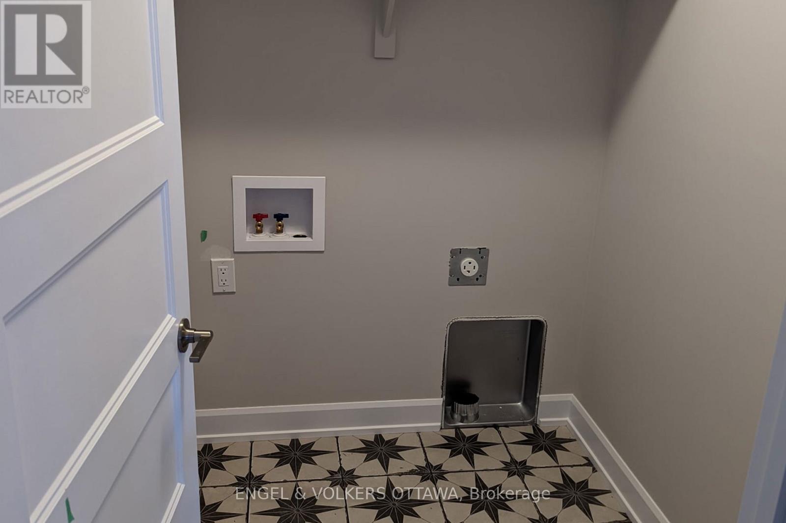 617 Misty Street, Russell, Ontario  K4R 0G3 - Photo 6 - X12565010