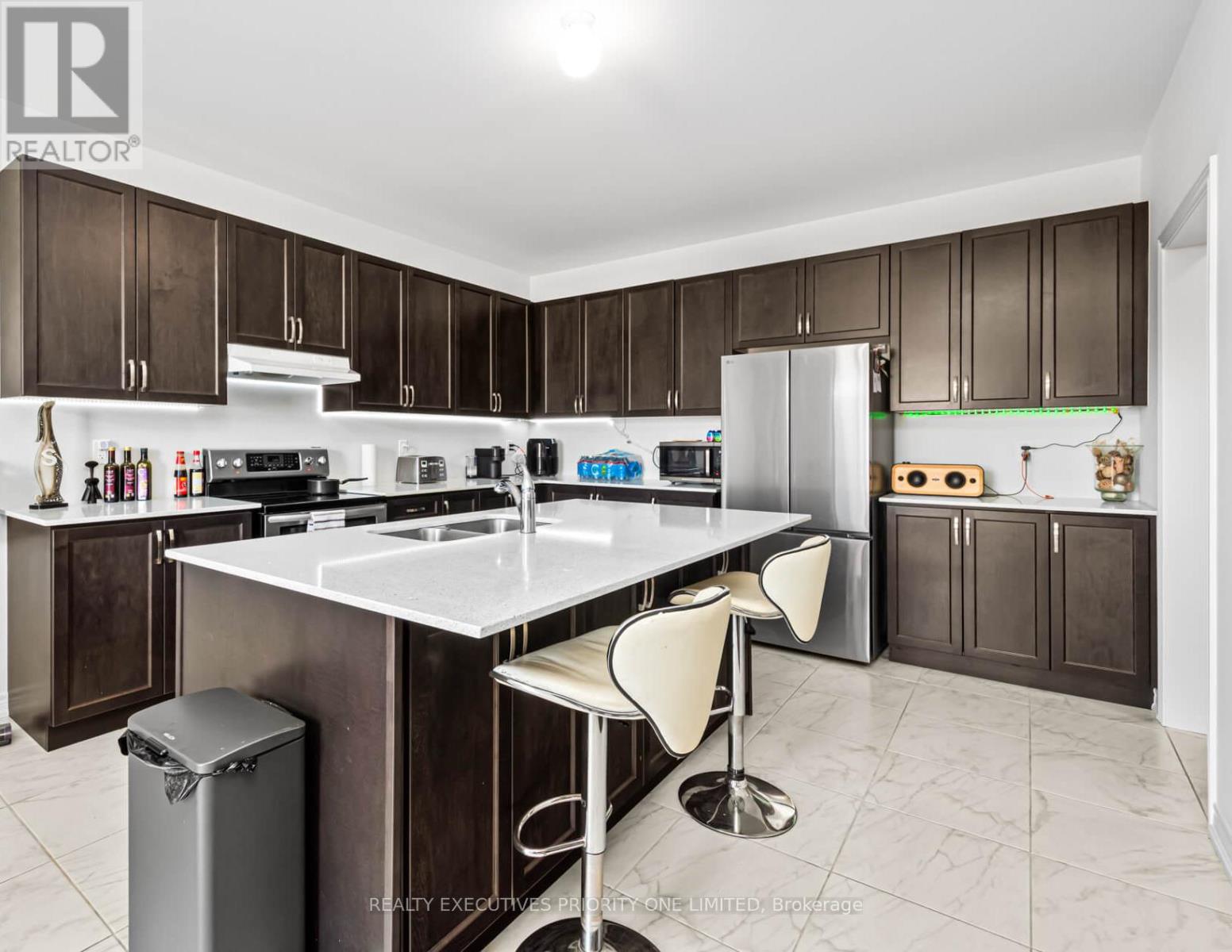 30 Sam Battaglia Crescent, Georgina, Ontario  L0E 1R0 - Photo 13 - N12537716