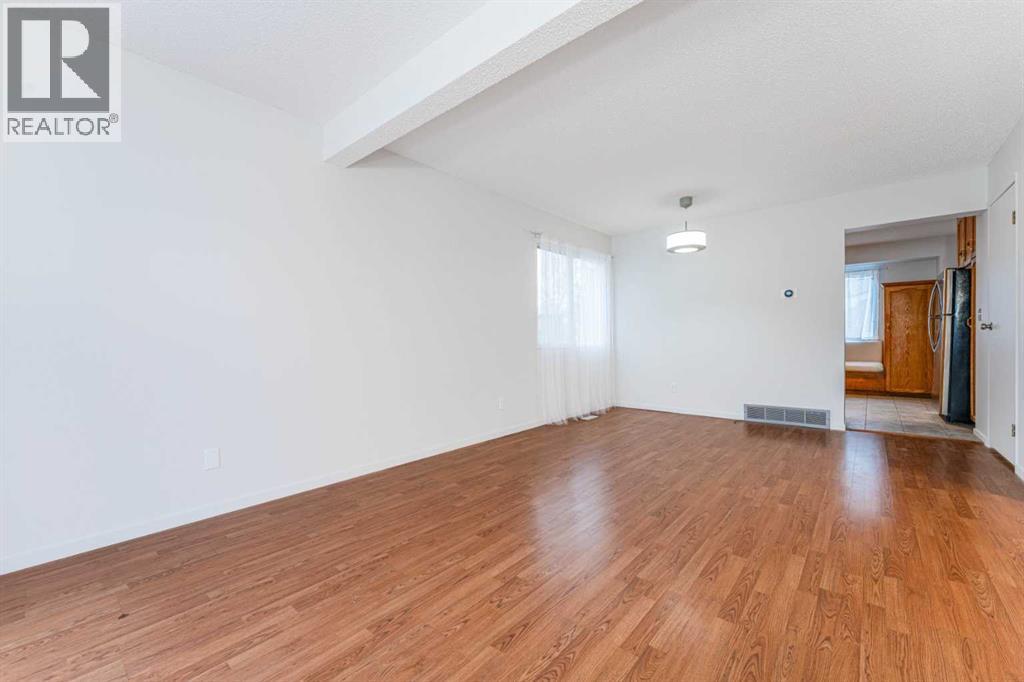 43 Sunmills Court Se, Calgary, Alberta  T2X 2R4 - Photo 6 - A2271576